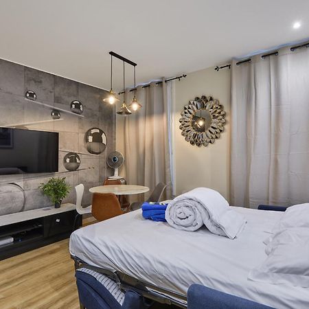 Rent A Room - Residence Meslay Paris Exteriör bild