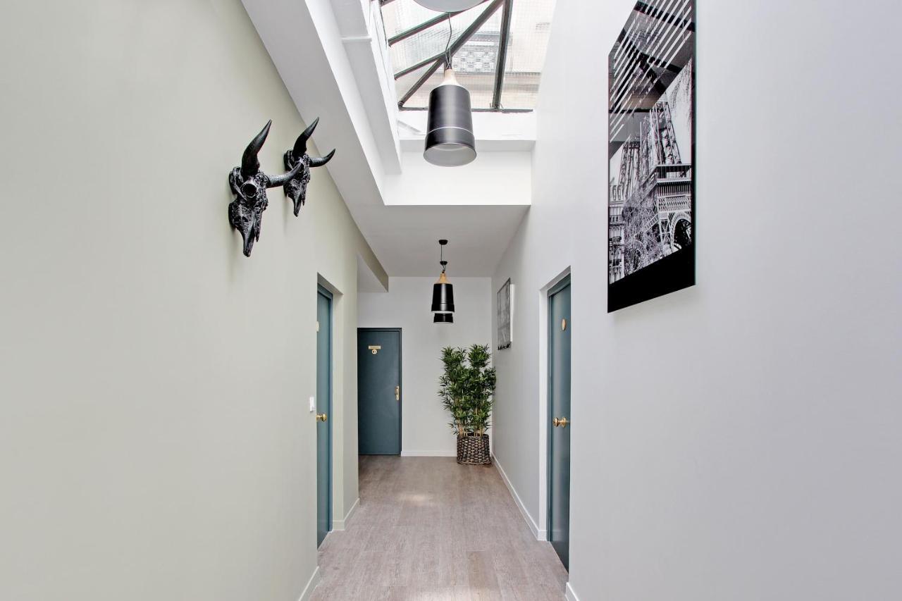 Rent A Room - Residence Meslay Paris Exteriör bild
